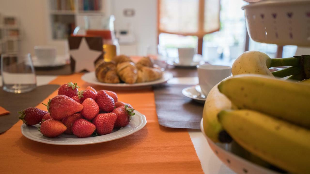 Bed and Breakfast Il Vicoletto Полиньяно-а-Маре Экстерьер фото