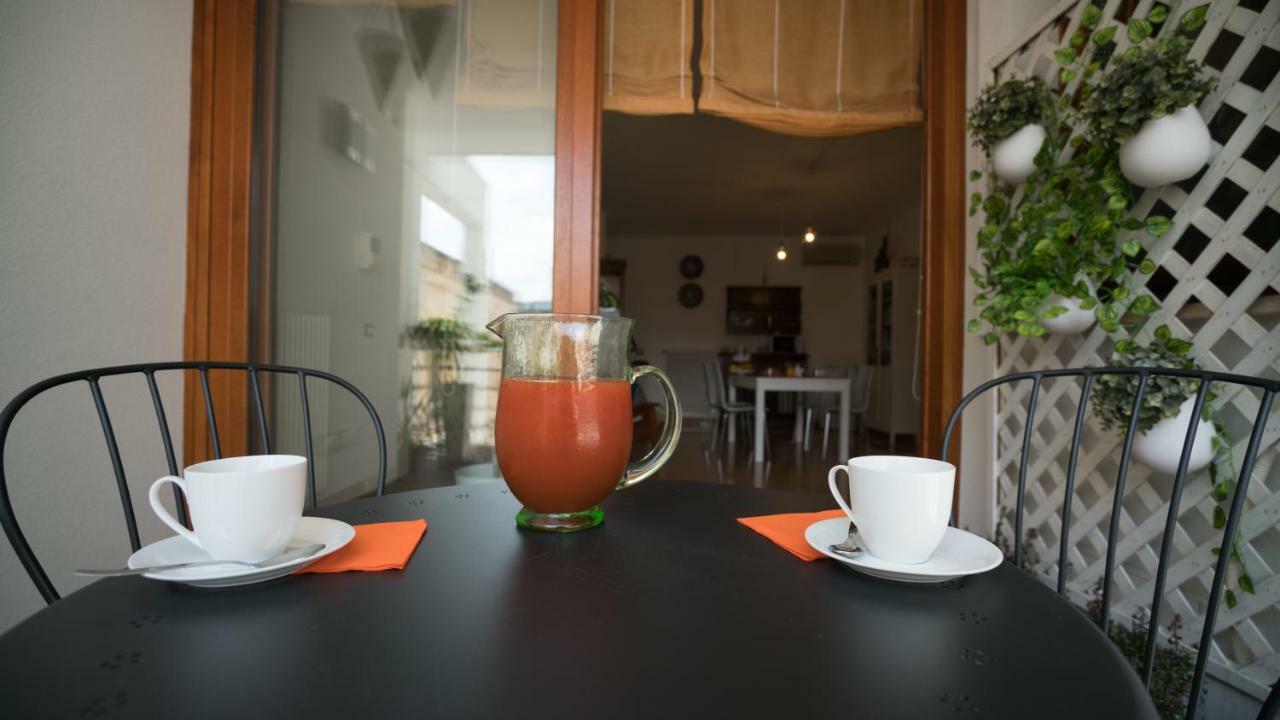 Bed and Breakfast Il Vicoletto Полиньяно-а-Маре Экстерьер фото